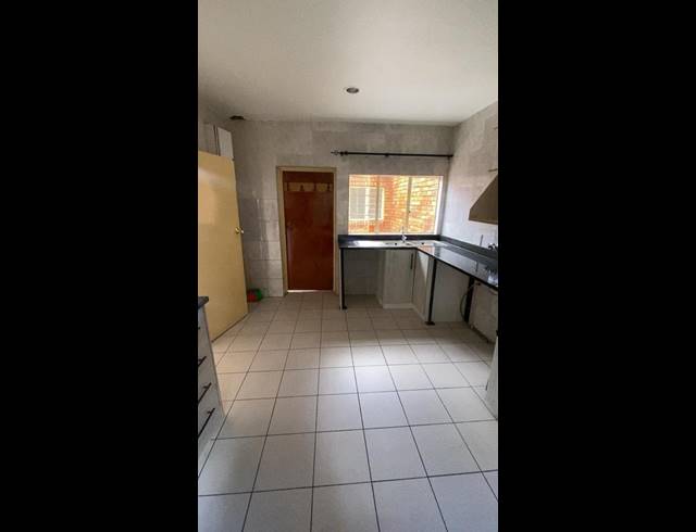 4 BEDROOM APARTMENT FOR SALE IN BRUMA